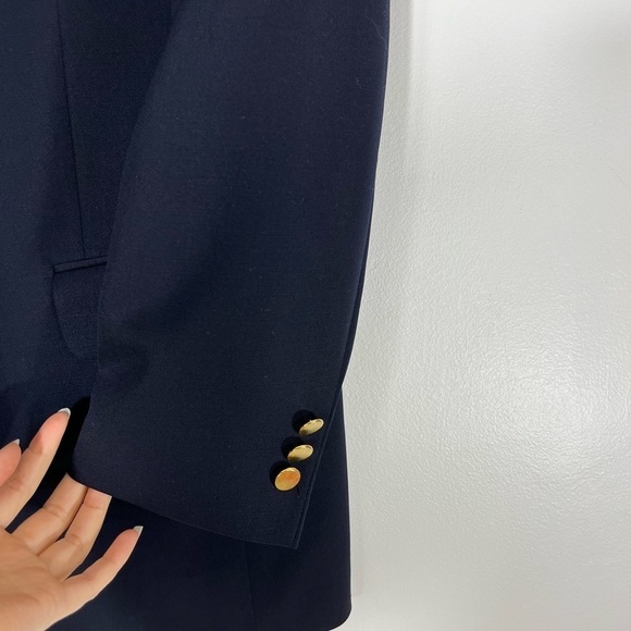W&J Wilson Chest Size 42” Navy Blazer with Gold Buttons - Picture 4 of 14